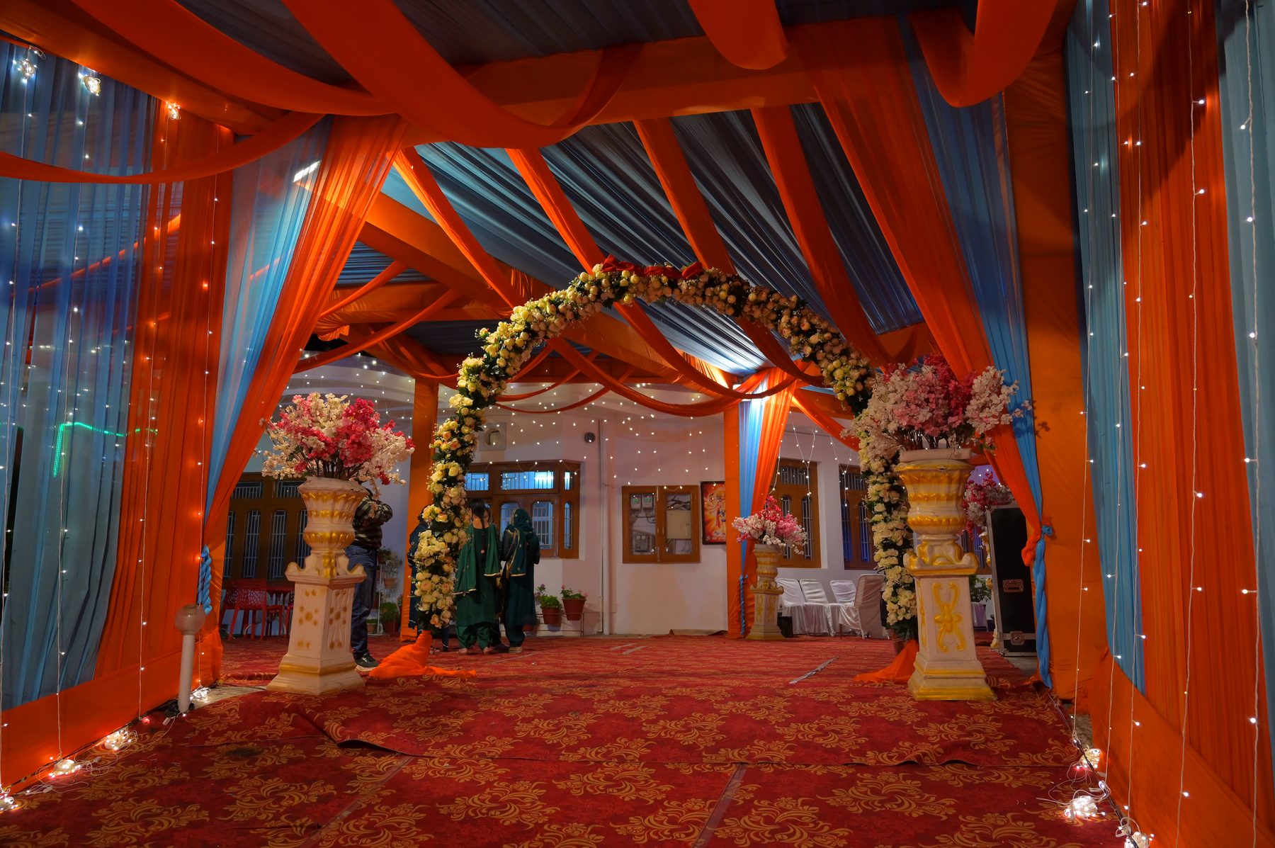 Pillar decor
